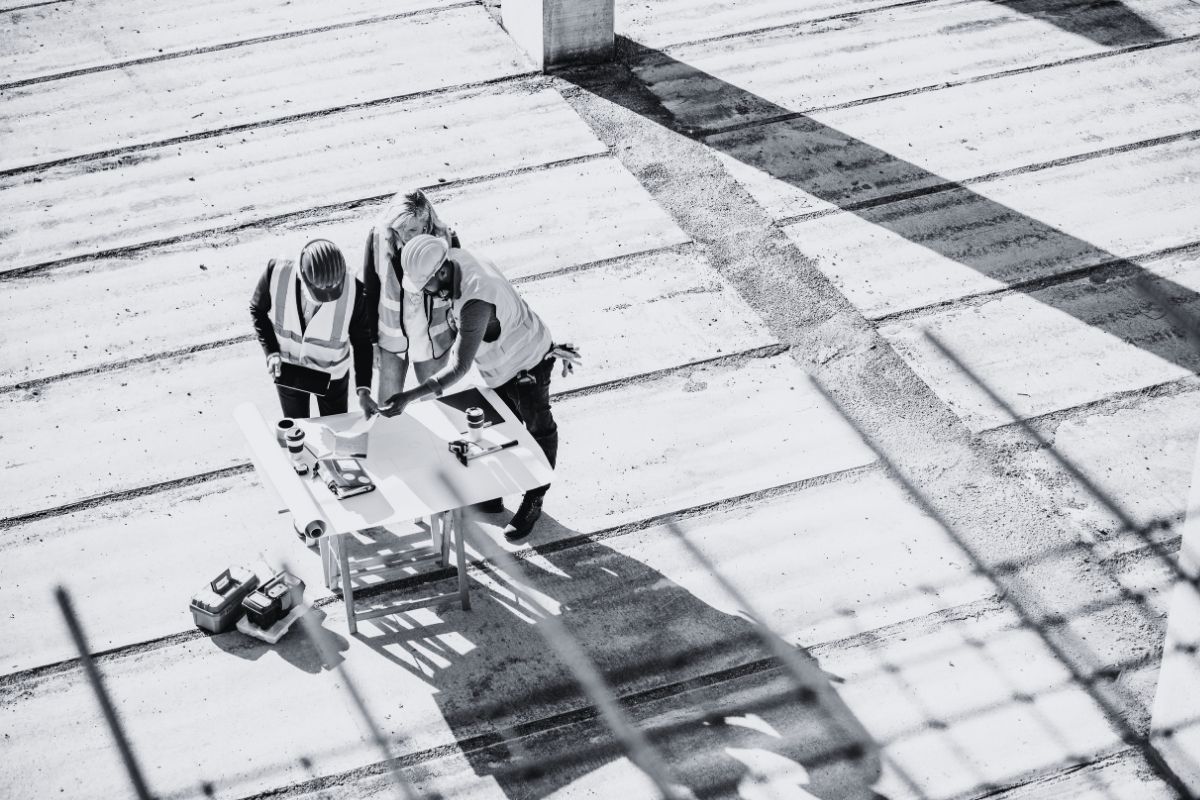 Contractors team image